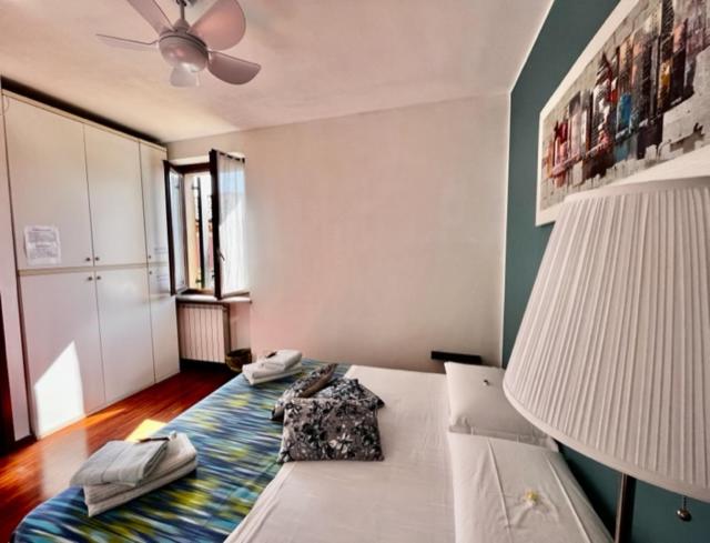 Casanova Room - Double Room with Private Bathroom - 10