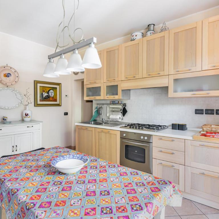 GuestHost - A due passi da Borgo San Giuliano Apartment - Appartamento con 2 Camere da Letto - 1
