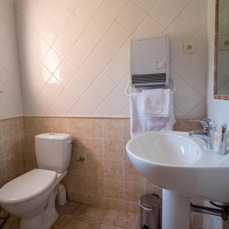 Hotel et Camping Les Rives du Loup - Chambre Double - 8