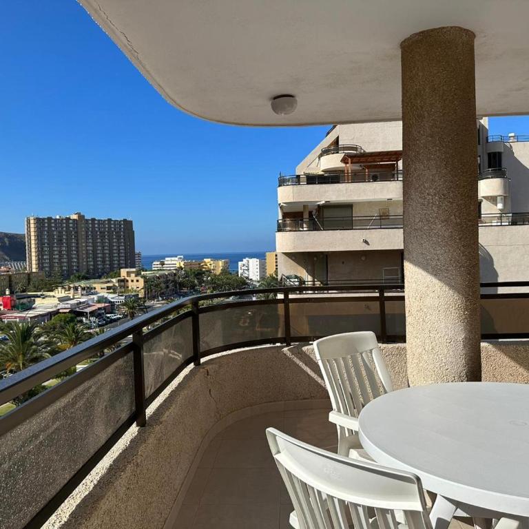 IKI Black Los Cristianos - Apartamento de 2 dormitorios - 1