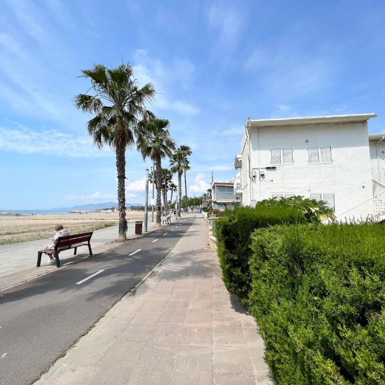 Cambrils. Primera Línea REAL. Centro. EXCLUSIVO. - One-Bedroom Apartment - 26