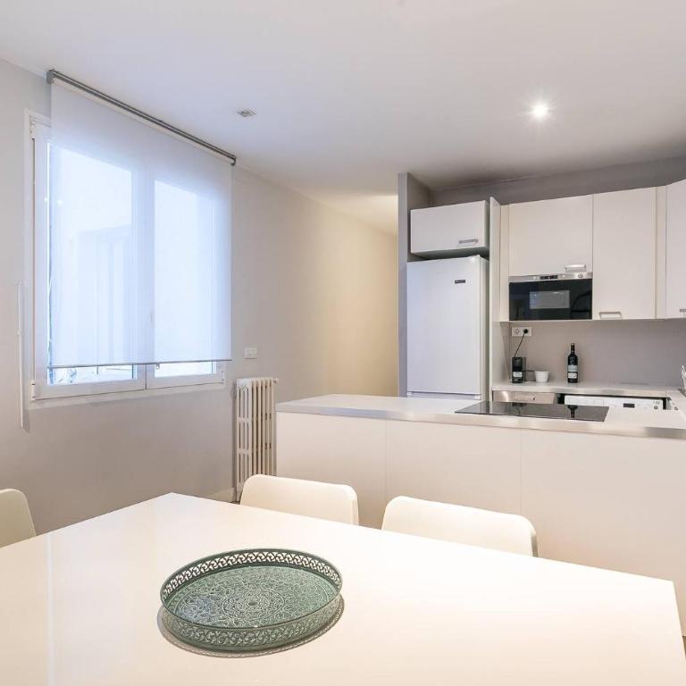 Castellana Suites - Deluxe Apartment - 7