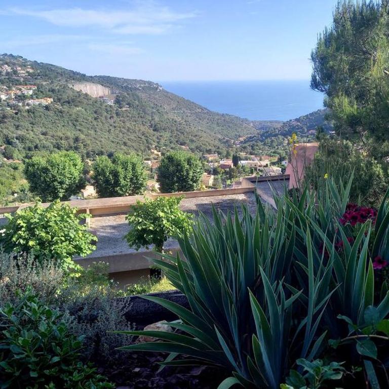 Proche monaco, Appart 4 pers La Turbie, vue mer, piscine, garage - Apartamento con vistas al mar - 1