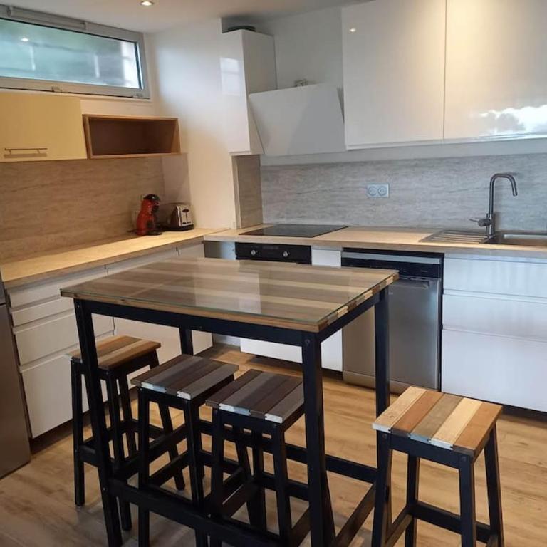Proche monaco, Appart 4 pers La Turbie, vue mer, piscine, garage - Apartamento con vistas al mar - 5