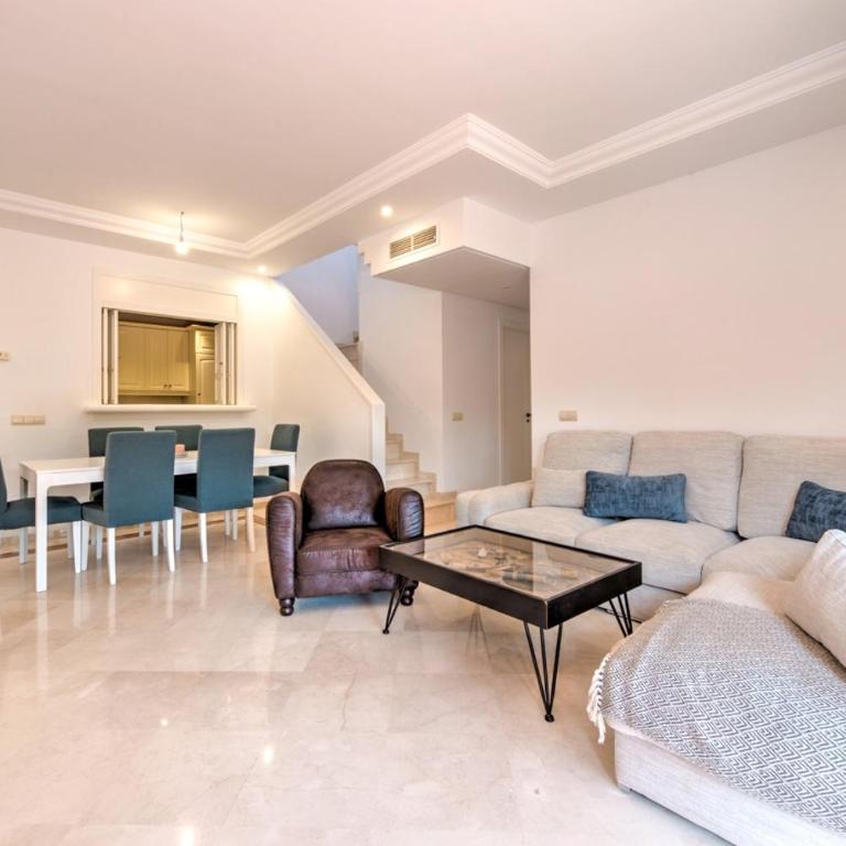 Luxury penthouse in Jardines de Don Carlos - Three-Bedroom Apartment - 23