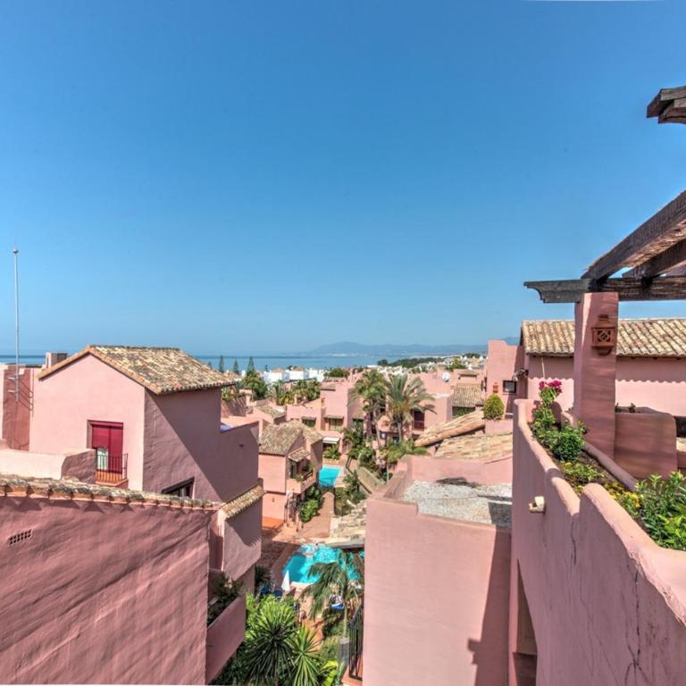 Luxury penthouse in Jardines de Don Carlos - Three-Bedroom Apartment - 2