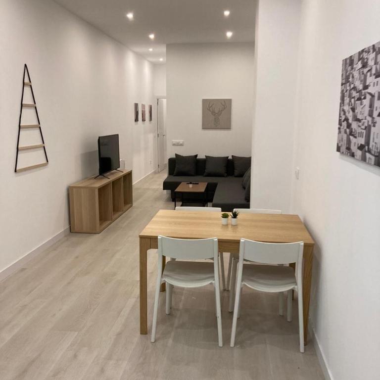 Matadero Apartments 2 - Two-Bedroom Apartment - 1