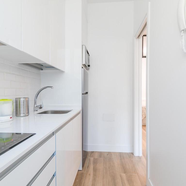Arturo Soria Apartments1 - One-Bedroom Apartment - 22