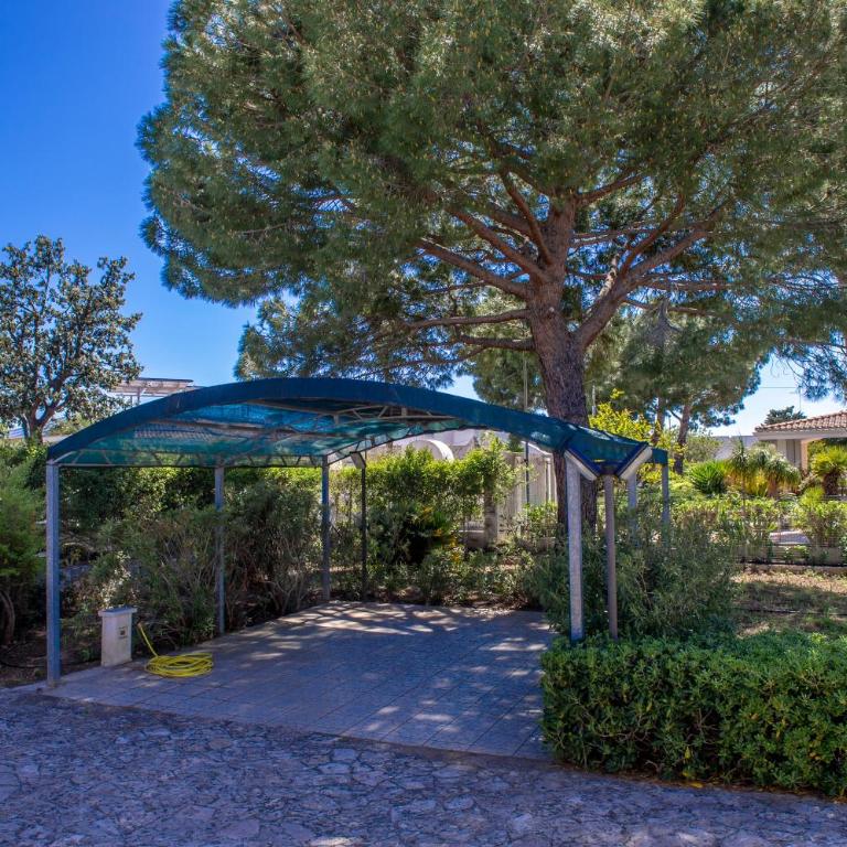 BouganVilla - Villa con Vista Giardino - 11