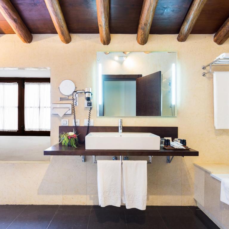 La Laguna Gran Hotel - Suite Noble - 3