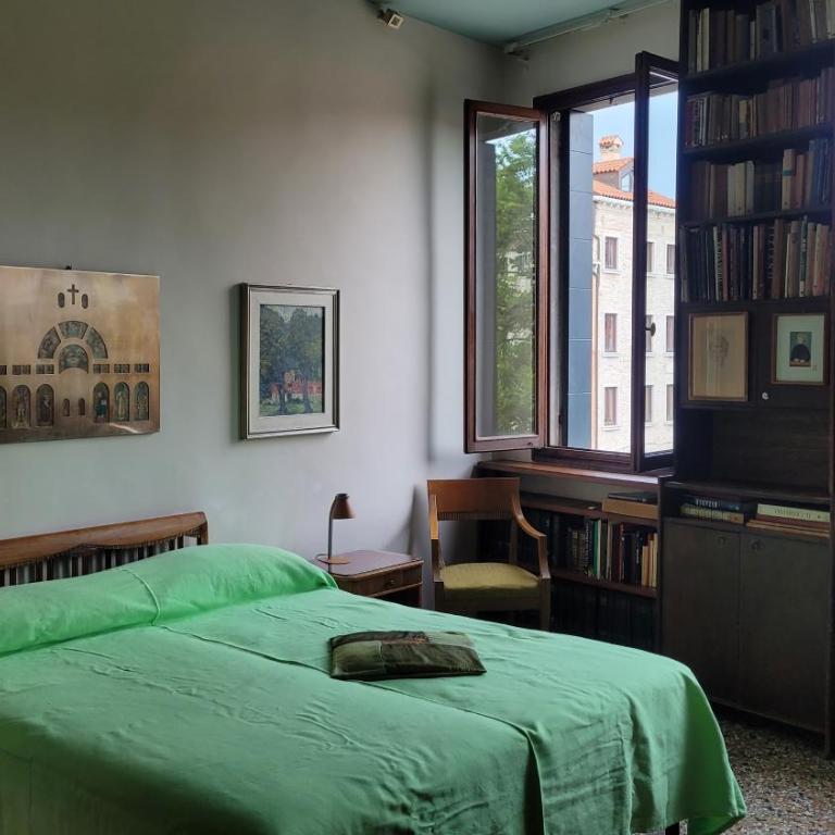 Casa Calle Renier - Camera Matrimoniale/Doppia con Letti Singoli con Bagno in Comune - 5