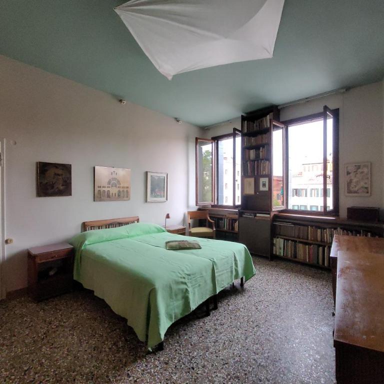 Casa Calle Renier - Camera Matrimoniale/Doppia con Letti Singoli con Bagno in Comune - 7