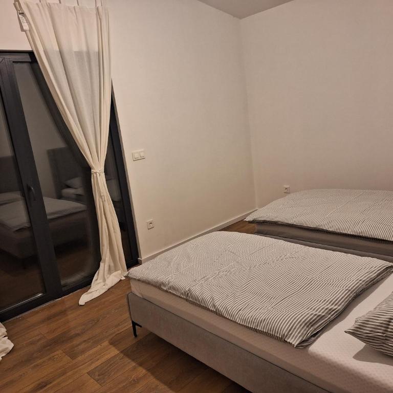 Farah Superior Apartments - Villa - Beach Front - 13