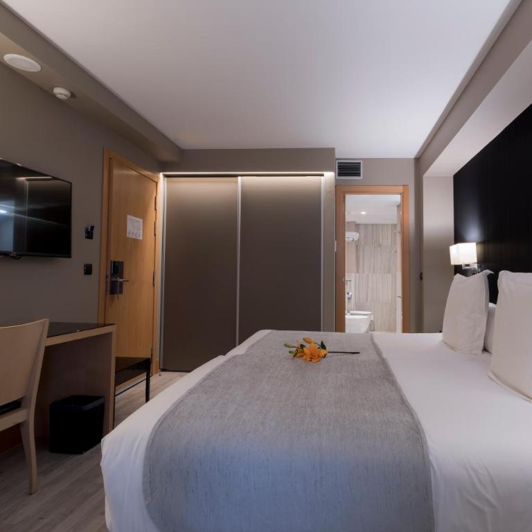Hotel Plaza - Habitación Doble - 1 o 2 camas - 9