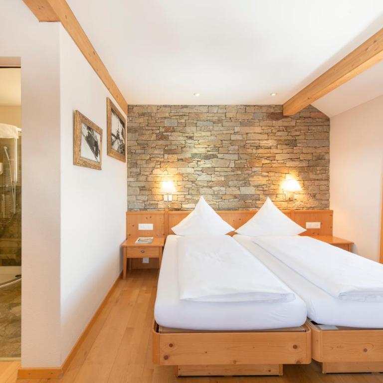 Berghotel Trübsee - Accessible Only by Cable Car - Standard Doppelzimmer - 2