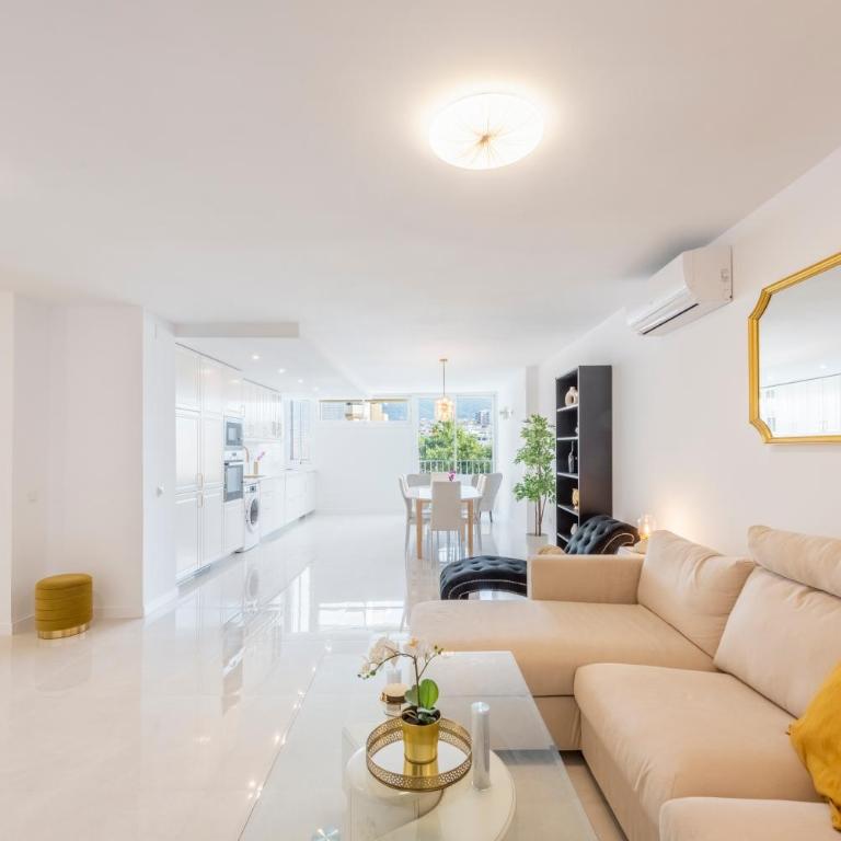 Front line beach in Marbella - Apartment - 7