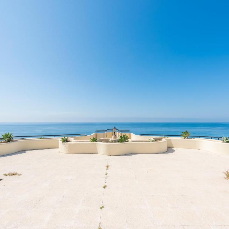 Front line beach in Marbella - Apartment - 19