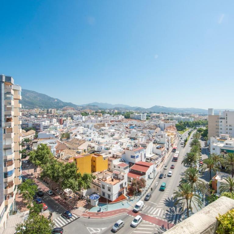 Front line beach in Marbella - Apartment - 24
