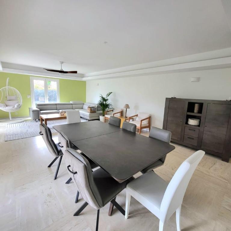 Rez-de-Villa "Clos Saint-Sauveur" modern and chic, 160m2, swimming pool, terrace - Apartment mit 3 Schlafzimmern - 11