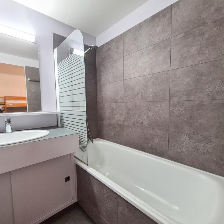 Appartement confortable au centre, balcon, 6 personnes - Appartement 1 Chambre - 6