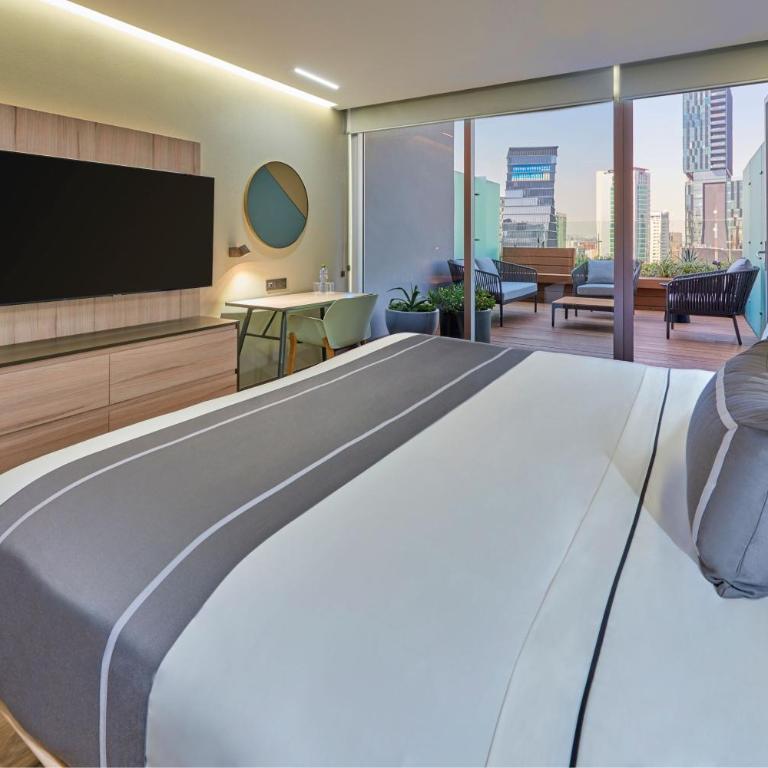 City Express Plus by Marriott Guadalajara Providencia - Habitación Doble con terraza - 1 cama doble grande - 1