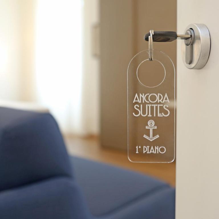 Ancora Suites - Camera Matrimoniale Deluxe con Vista Lago - 2