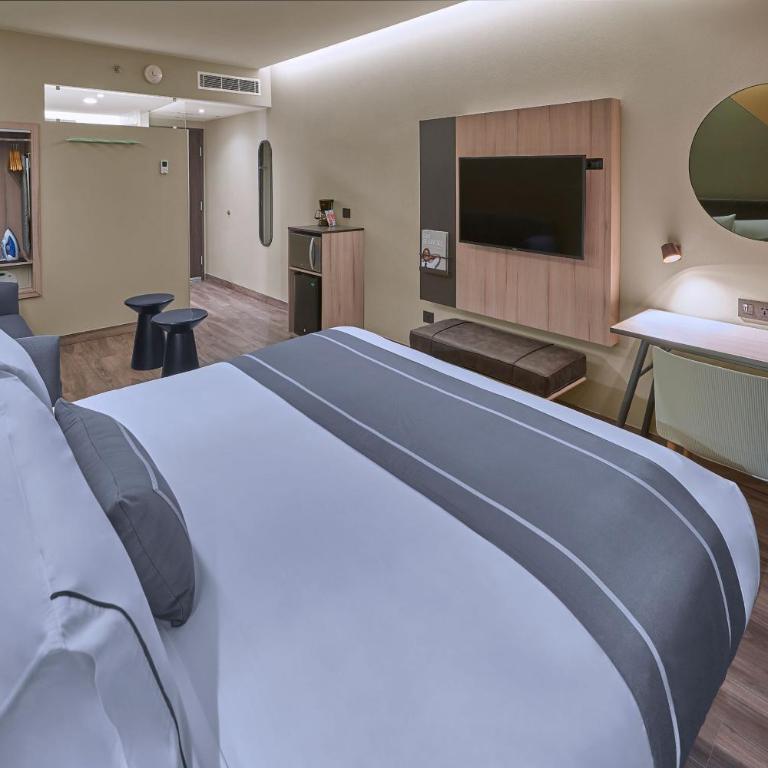 City Express Plus by Marriott Tijuana - Superior Room - 2