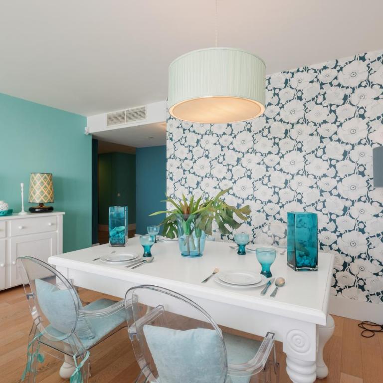 Apartment with stunning sea views, Puerto Banús - Two-Bedroom Apartment - 4