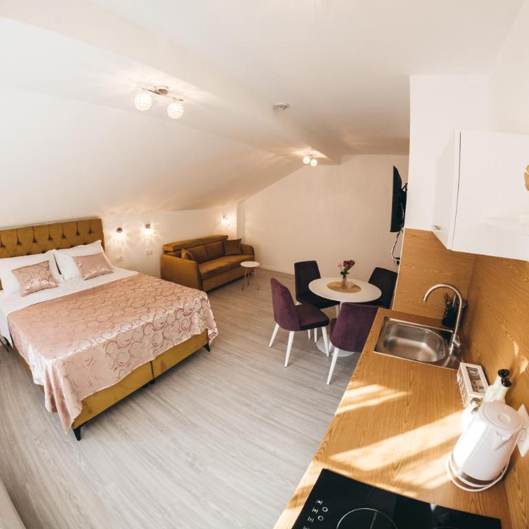 Elegant Studio Apartments Lasta - Standard Studio - 24
