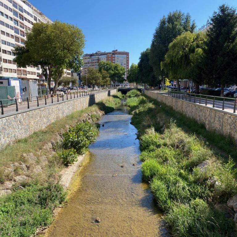 AtuaireHome Luminoso dúplex en reyes católicos con parking incluido - Casa de 3 dormitorios - 18
