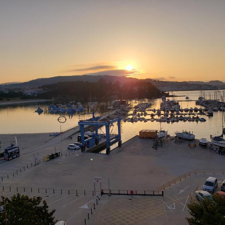 ÁTICO SANXENXO CON TERRAZAS Y VISTAS AL MAR - Apartamento de 1 dormitorio - 10