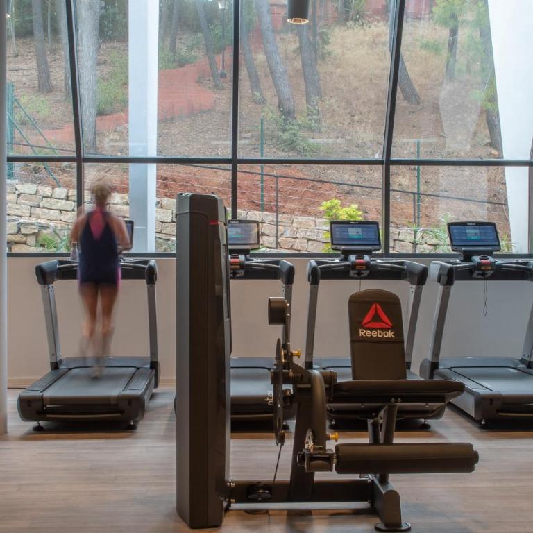 Mirador de Estepona Hills Apartment - Lifestyle Resort 800m - EsteponaCity - Family Room with Mountain View - 24
