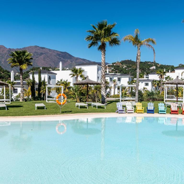Mirador de Estepona Hills Apartment - Lifestyle Resort 800m - EsteponaCity - Family Room with Mountain View - 18