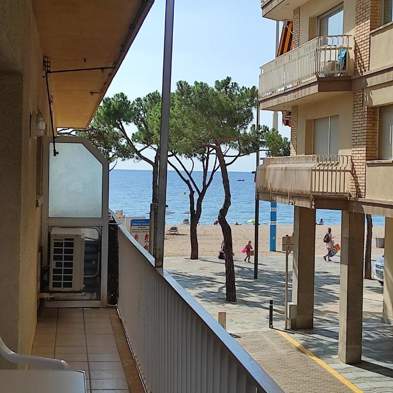 Apartamento en primera linea del mar en Platja d'aro ARENAL - Apartamento de 1 dormitorio - 1