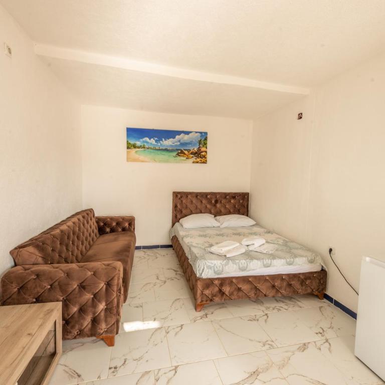 Apartmani Medovic - Trokrevetna Soba sa Balkonom - 4