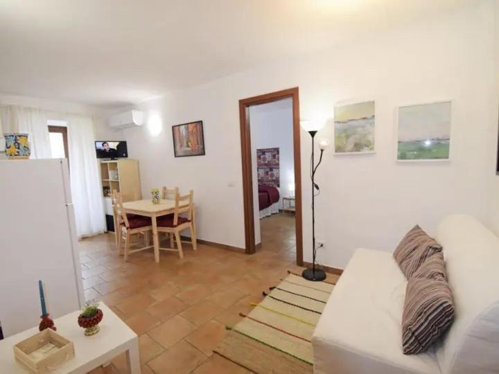 Vecchio Cortile Home Holidays - Appartamento con 1 Camera da Letto - 4