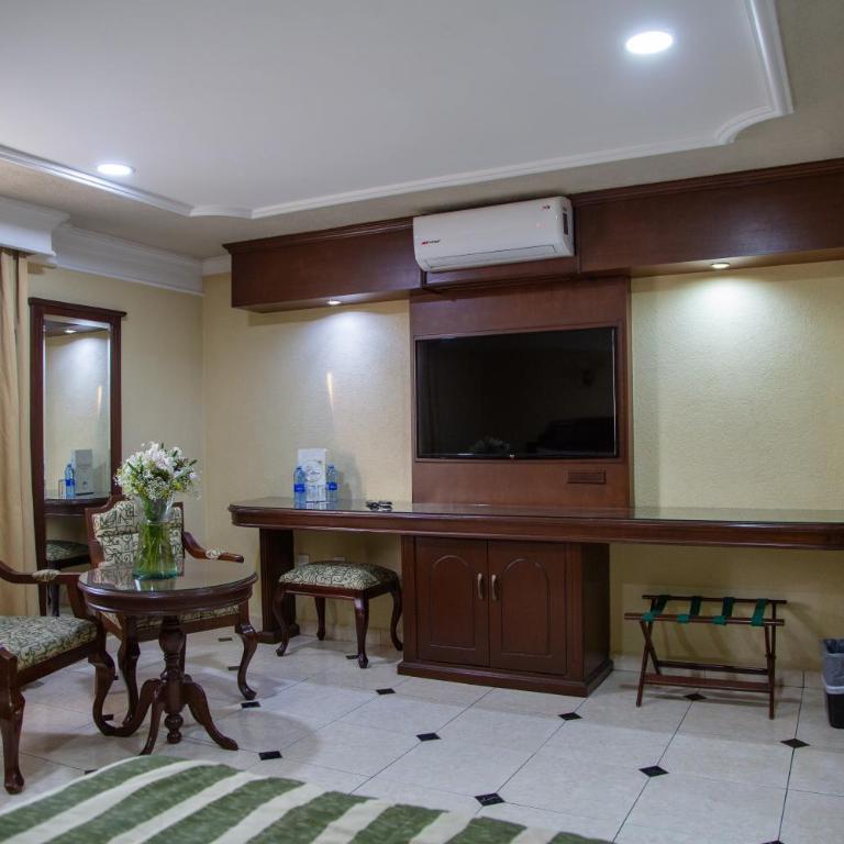 Hotel Casino Plaza - Habitación Executive con cama grande - 13