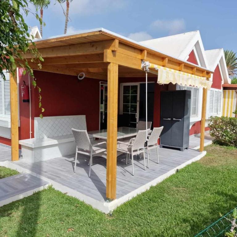 Modern Garden Chalet 3 BR by Canarias prime homes - Chalet de 3 dormitorios - 1