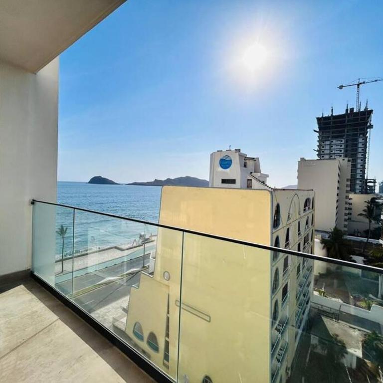 Elegante depa vista al malecón y mar by G P S rentas - Two-Bedroom Apartment - 15
