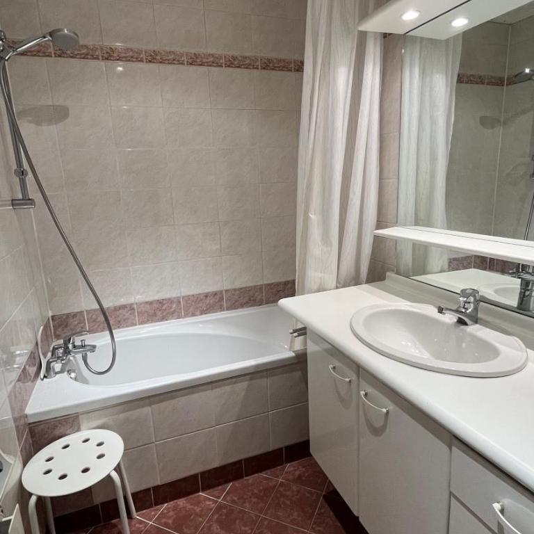 T2 spacieux lumineux TIGNES VAL CLARET - One-Bedroom Apartment - 10