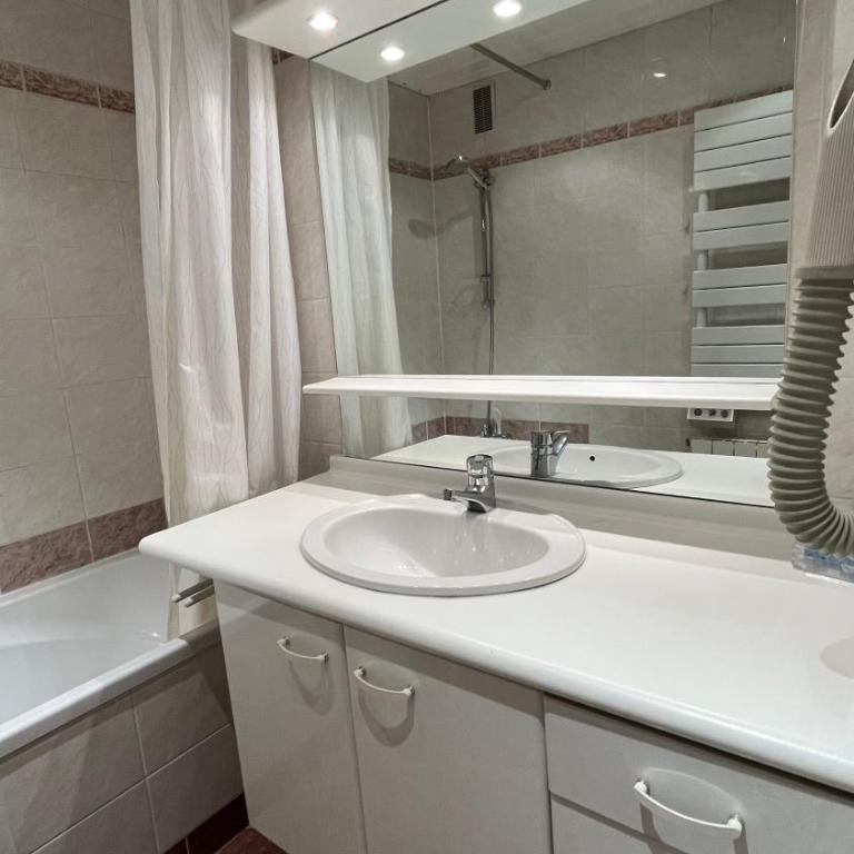 T2 spacieux lumineux TIGNES VAL CLARET - One-Bedroom Apartment - 11