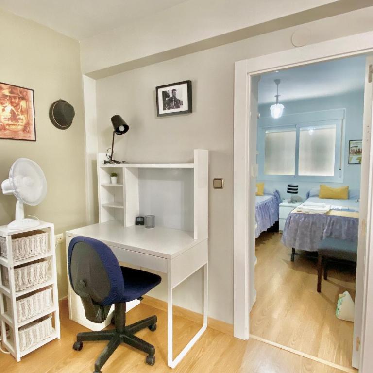 Apartamento con Parking Gratis en el Centro, 2 dormitorios - Apartamento de 2 dormitorios - 4