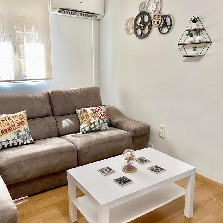 Apartamento con Parking Gratis en el Centro, 2 dormitorios - Apartamento de 2 dormitorios - 2