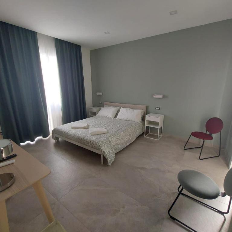 Domus Cervantes Apartment - Camera Familiare - 3