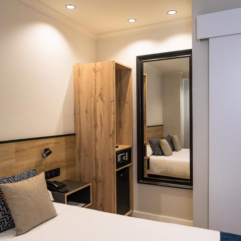 Hotel Adonis Capital - Habitación Doble - 1 o 2 camas - 4