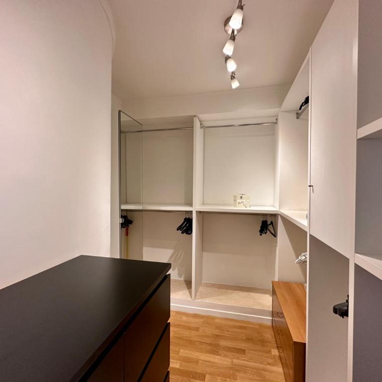 Sisters' Home - Appartamento nel centro storico con Terrazzo, Aria condizionata e Vasca da Bagno - Two-Bedroom Apartment - 31