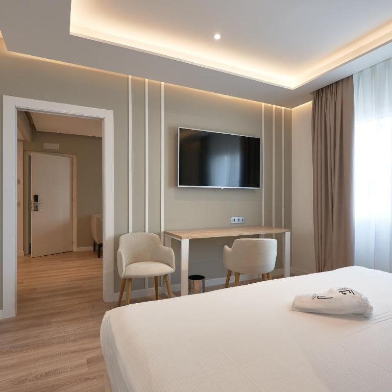 Monte Triana - Suite Junior - 16