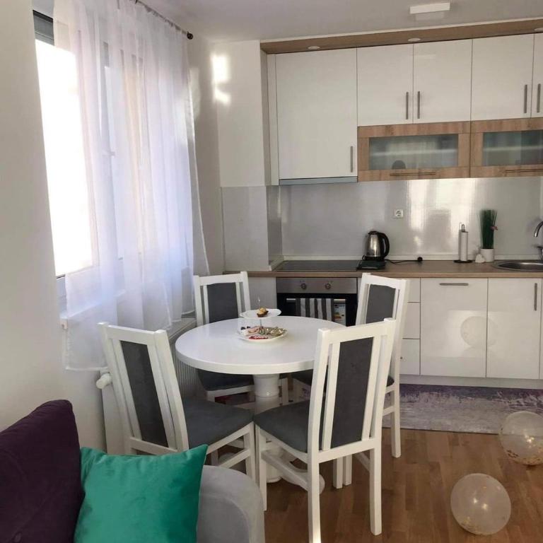 Luxury apartments - Otoka Sarajevo - Double Room with Park View - 5