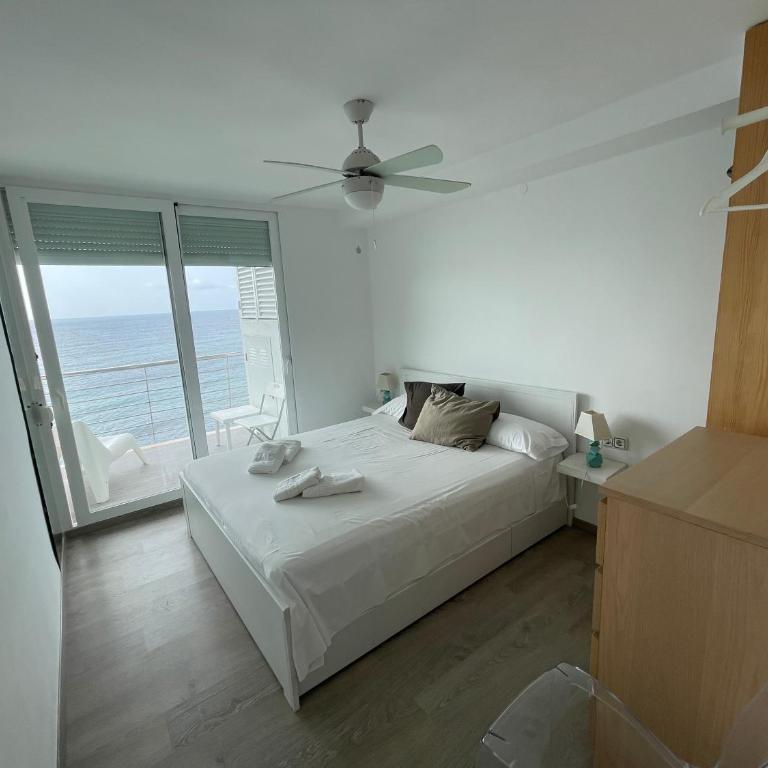 Moraira Sea front, first line, Air Conditioning, heating, First floor, 2 habs 4beds - Apartment with Sea View - 14