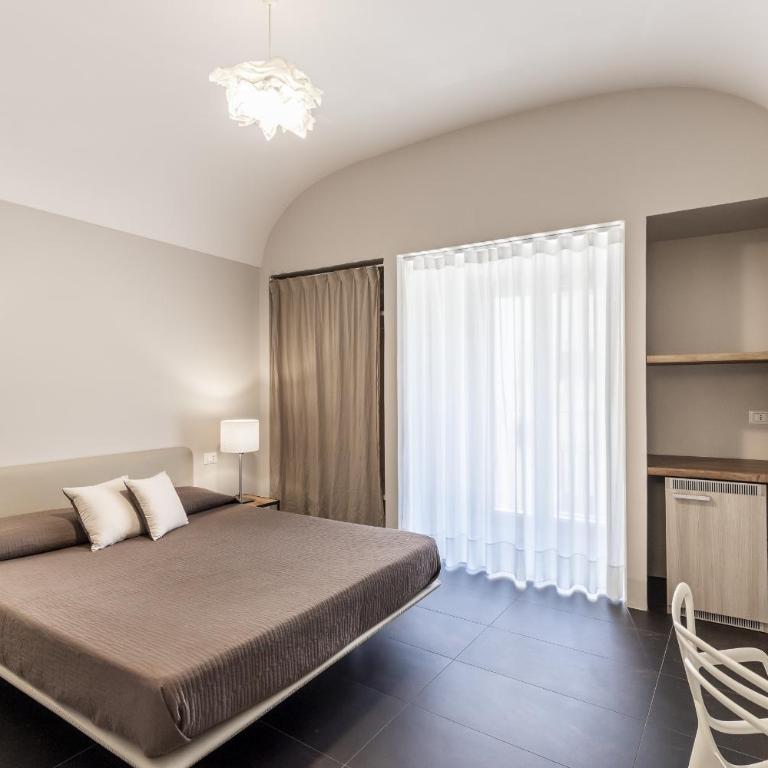 B&B Vicere Speciale - Camera Matrimoniale con Balcone - 30